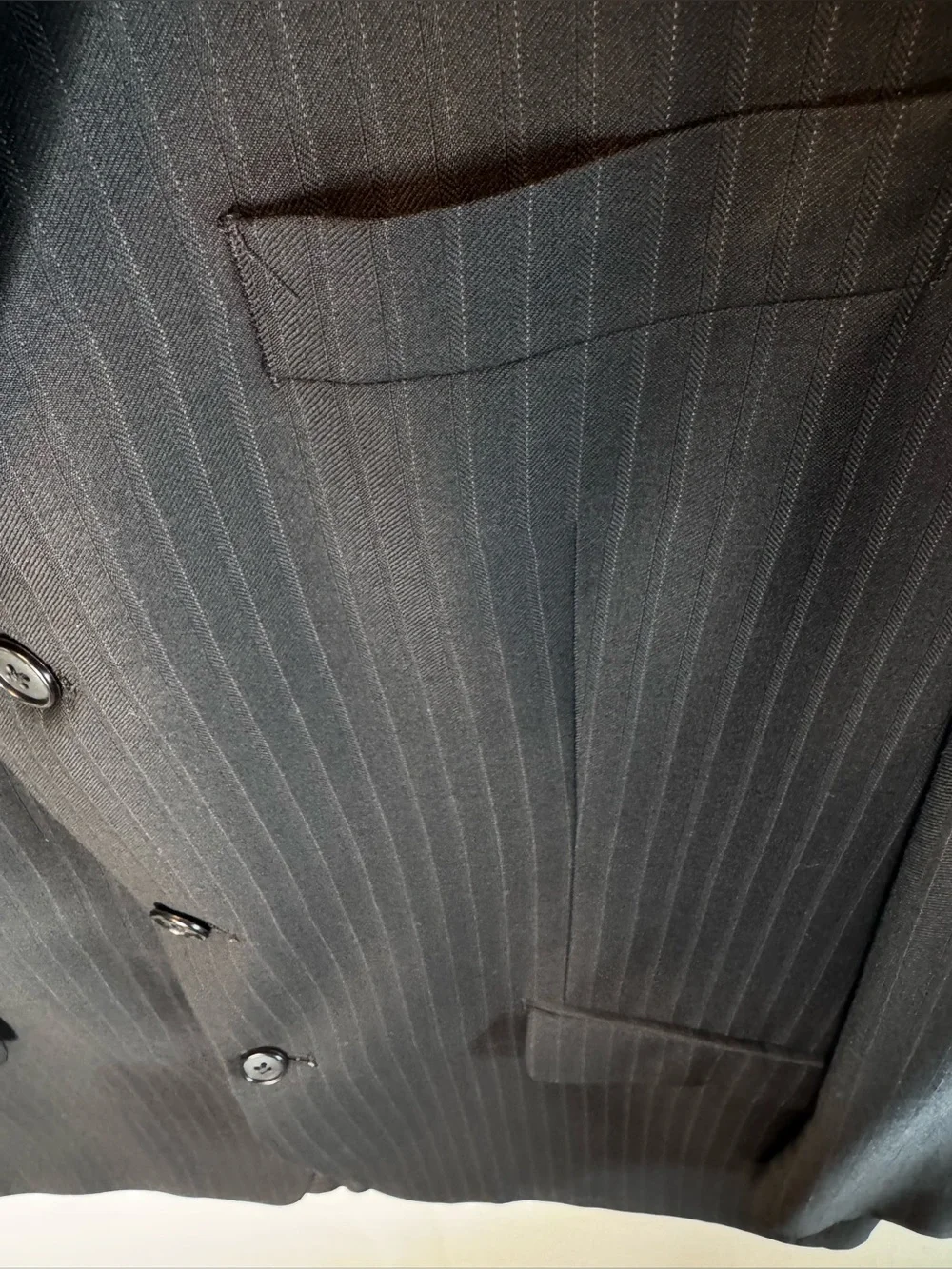 Joseph Abboud suit blazer jacket black pinstripe measures size 44R wool Party